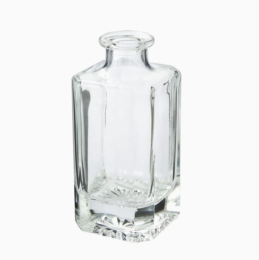 Stylish Glass Reed Diffuser Bottle with Decorative Fragrance Sticks